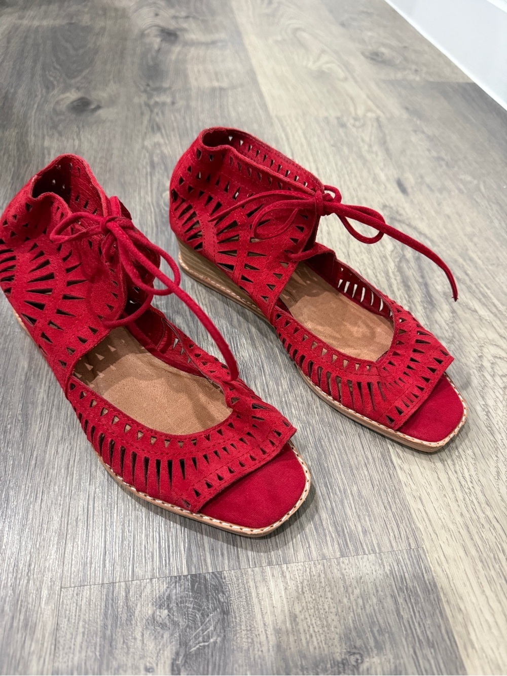 Jeffrey Campbell Rodillo Low Wedge Red Laser-Cut Lace-Up Sandals - Picture 8 of 11